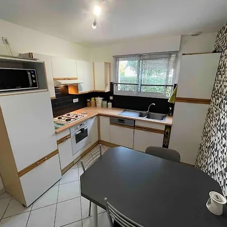 Maison 3 *
