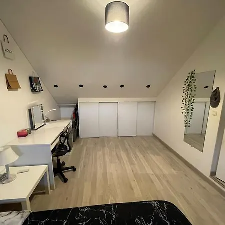 Maison 3 아파트 라발