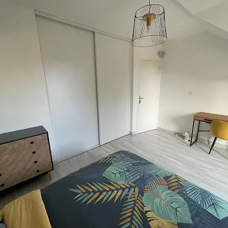Maison 3 * 라발